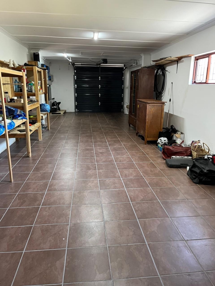 4 Bedroom Property for Sale in Klein Berlyn Western Cape